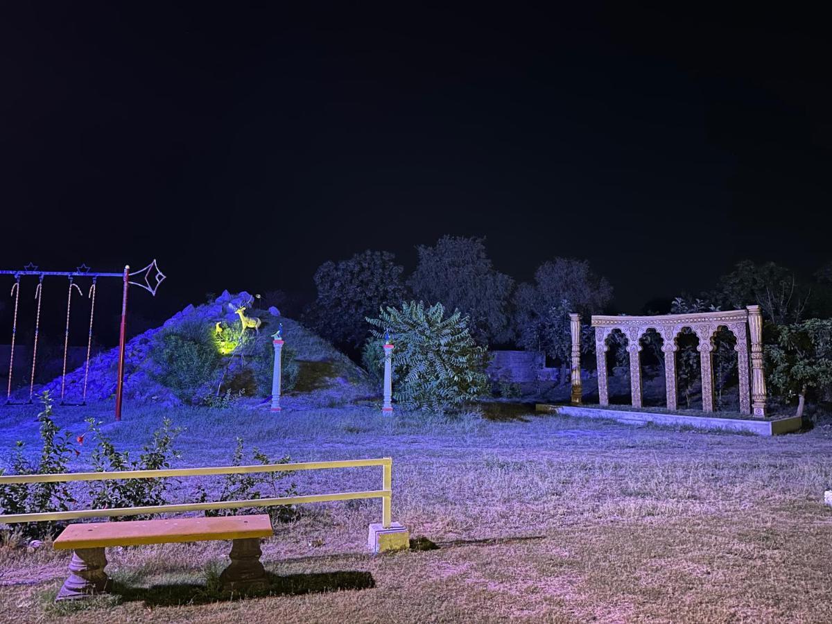 Modhera Sunrise Resort - Tents Bhungas Jungle Restaurants & Candlelight Dining Kalri Экстерьер фото