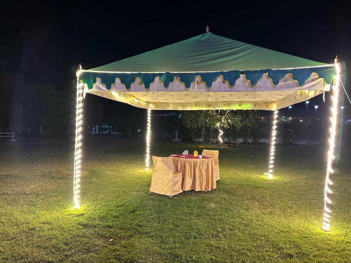 Modhera Sunrise Resort - Tents Bhungas Jungle Restaurants & Candlelight Dining Kalri Экстерьер фото