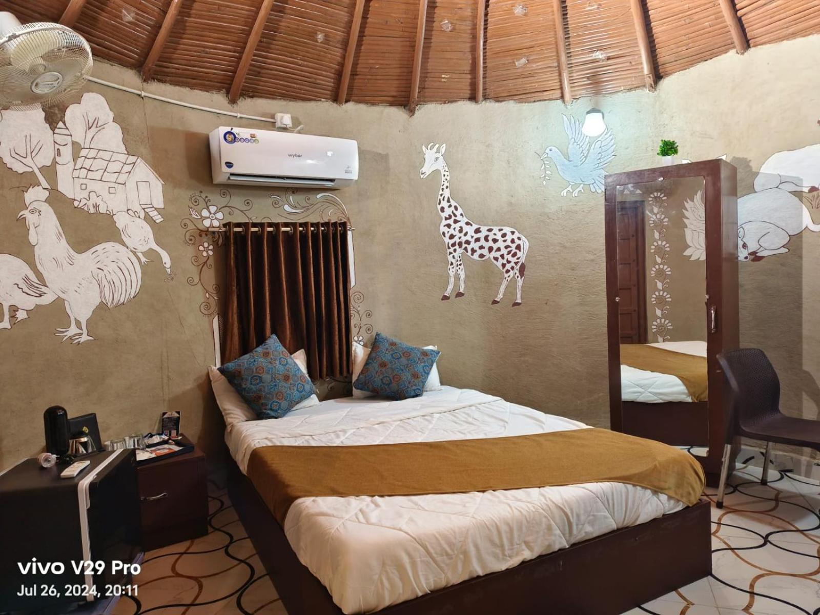 Modhera Sunrise Resort - Tents Bhungas Jungle Restaurants & Candlelight Dining Kalri Экстерьер фото